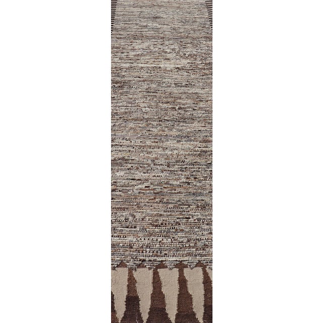2020s Modern Runner in Solid Minimalist Design & All Around Kilim Border in Brown 3'10 X 16'1 For Sale - Image 5 of 12