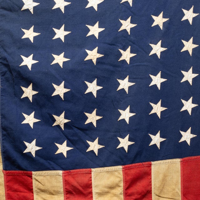 American Bulldog Bunting American Flag With 48 Stars c.1940-1950 For Sale - Image 3 of 6