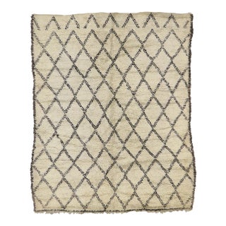 Vintage Berber Moroccan Beni Ourain Rug - 05'09 X 07'02 For Sale
