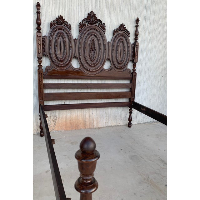 Early 20th Carved Medallions Full Bed, Original Four Poster Lisbon Bed For Sale - Image 18 of 18