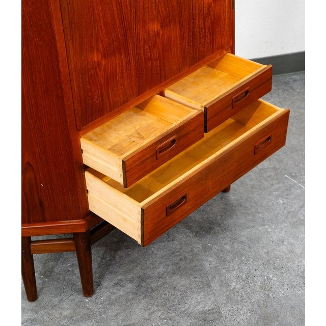 1960s Mid Century Danish Modern Corner Cabinet Unit Teak MCM Denmark Large 3 Drawers For Sale - Image 5 of 12