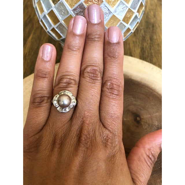 2020s Tahitian Pearl Baguette Diamond 14 Karat White Gold Ring, Size 7 For Sale - Image 5 of 10