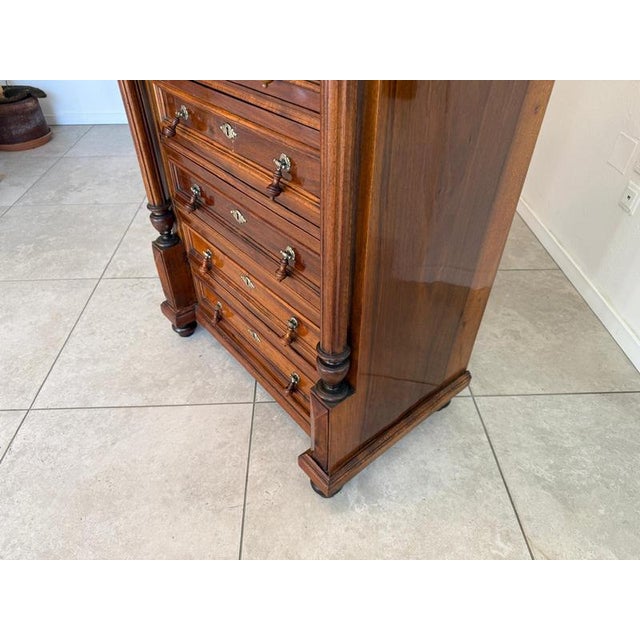 Gründerzeit Chest of Drawers in Walnut For Sale - Image 9 of 17
