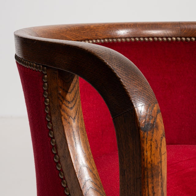 Originating from late 19th-century France, this distinguished pair of club chairs embodies the refined sensibility of the...