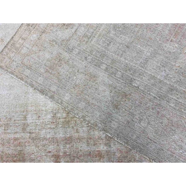 Faded Cream Coloured Vintage Area Rug - 105"x146" For Sale - Image 10 of 11