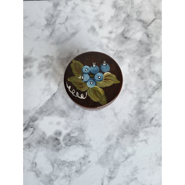 1990s Vintage Asian Hand Painted Trinket Box For Sale - Image 5 of 11