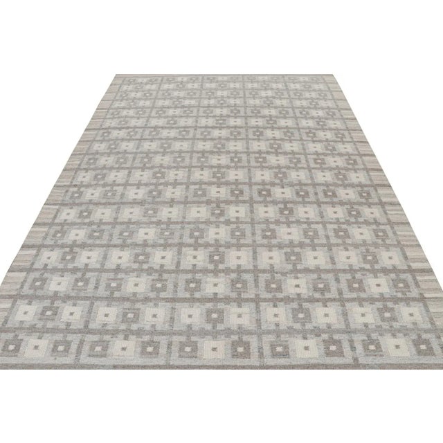 Contemporary Rug & Kilim’s Scandinavian Style Kilim Rug With Gray and Beige Geometric Pattern For Sale - Image 3 of 6