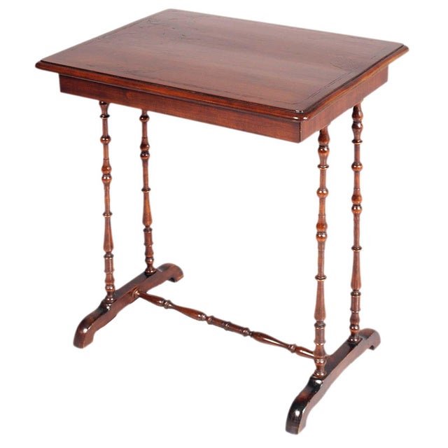 19th Century Small Antique Vanity Desk in Walnut, 1890 For Sale - Image 5 of 12