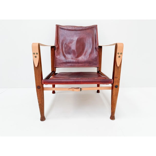 Kaare Klint Vintage KK47000 Safari Chair in Leather by Kaare Klint for Rud Rasmussen, Denmark, 1930s For Sale - Image 4 of 12