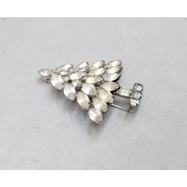 Mid-Century Modern Vintage Signed Napier Book Piece Christmas Tree Frosted White Rhinestone Brooch For Sale - Image 3 of 7