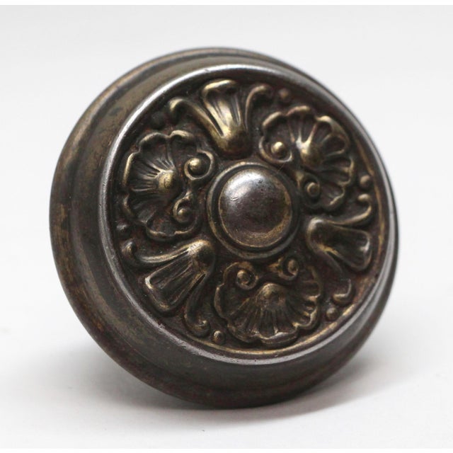 This 3 fold wrought steel knob was made in 1900s. Part of the G-13300 group. The manufacturer and date of creation is...