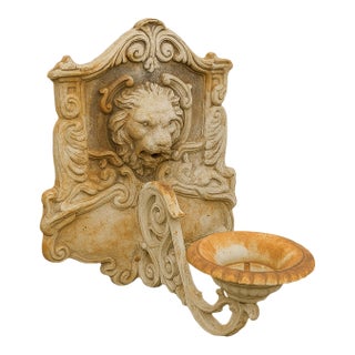 19th C. Cast-Iron Lion Head Architectural Salvage Bracket (1 Piece) For Sale