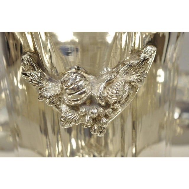 Early 20th Century English Victorian Royal Castle Silver Plated Ice Bowl & Champagne Chiller Bucket For Sale In Philadelphia - Image 6 of 12