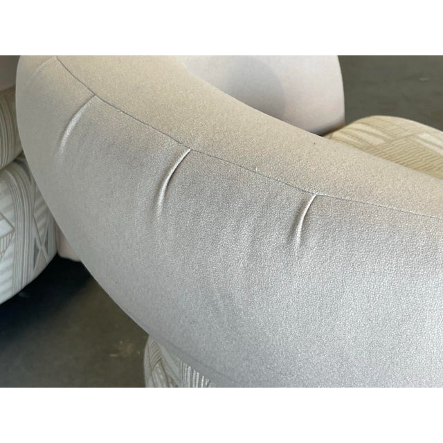 Textile Targa Swivel Chairs by Bassett Furniture, a Pair, Postmodern, in the Style of Vladimir Kagan, Late 20th Century For Sale - Image 7 of 12