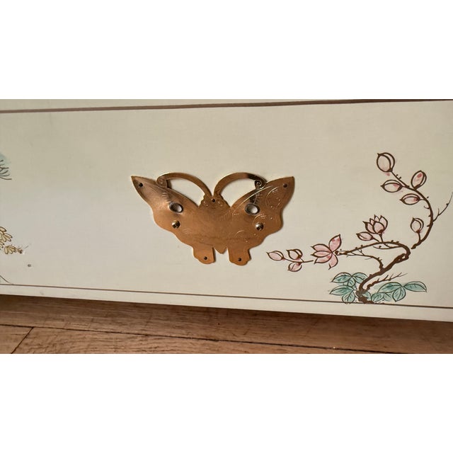 Vintage Chinoiserie Lacquered Chest With Brass Hardware & Hand-Painted Bird Motifs For Sale - Image 9 of 11