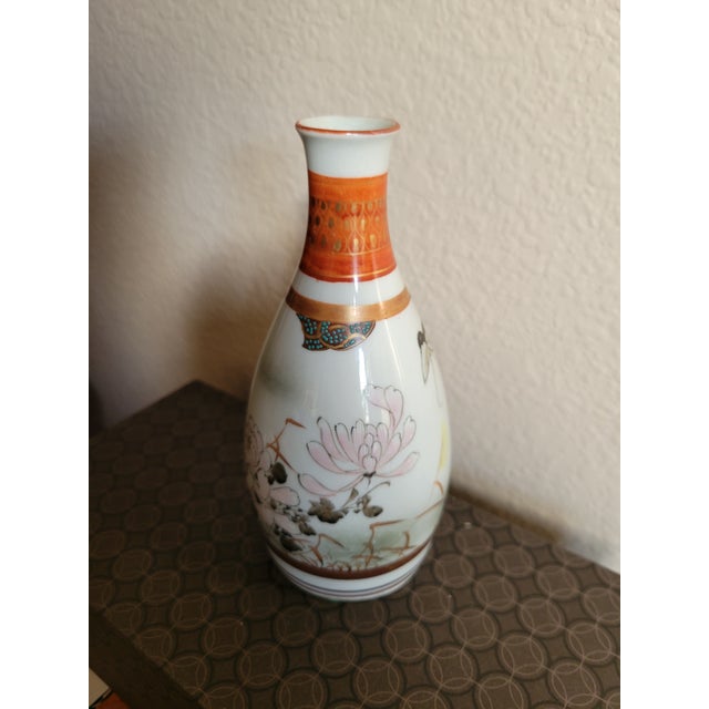 Asian Asian Porcelain Vase With Coralene Details For Sale - Image 3 of 11