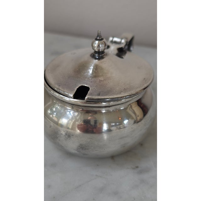 Silver Early 20th Century English Epns Silver-Plated Mustard Pot With Cobalt Blue Glass Liner For Sale - Image 8 of 17