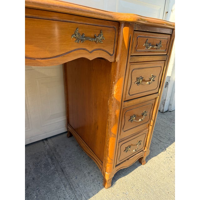 Vintage French Provincial Writing Desk With Leather Inset Top, Cabriole Legs & Brass Hardware For Sale - Image 4 of 12