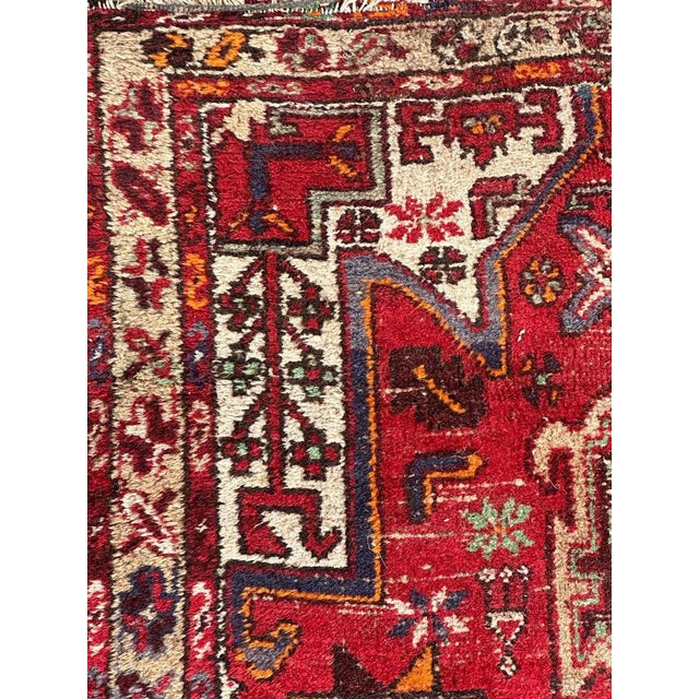 Vintage Distressed Rustic Hamadan Rug, 1950s For Sale - Image 17 of 18