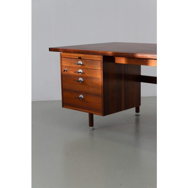 Brown Mid-Century Rosewood Executive Desk with Y Pulls from Jens Risom, 1960s For Sale - Image 8 of 18