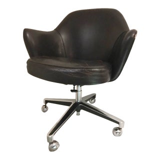 Knoll Saarinen Executive Desk Chair For Sale