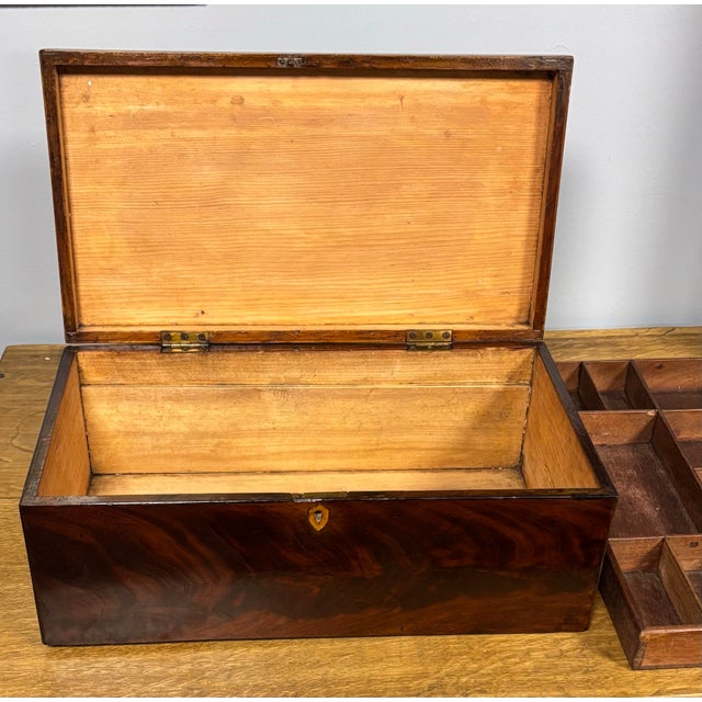 Early 20th Century Antique English Box With Shell Design Inlay For Sale - Image 5 of 12