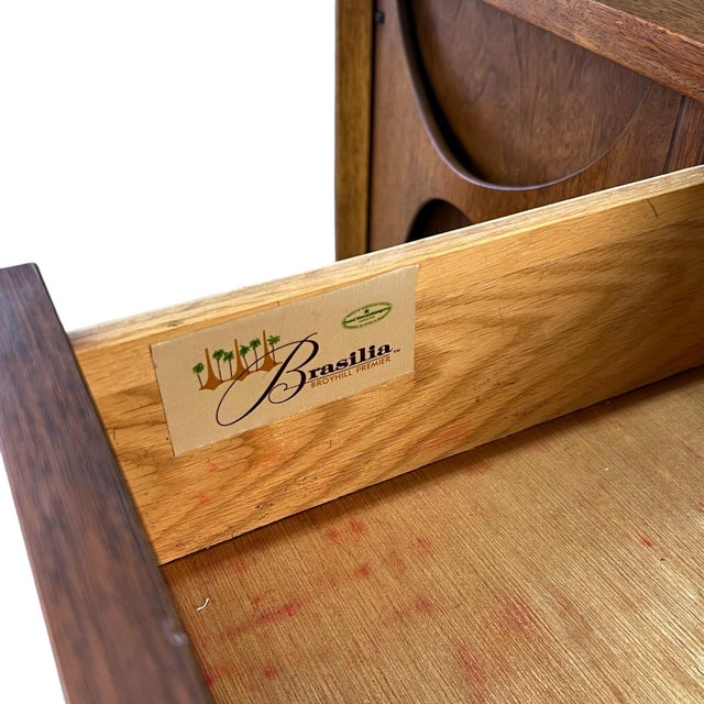 Broyhill Brasilia Mid-Century Modern Hutch For Sale - Image 9 of 10