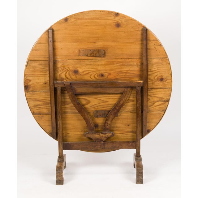 19th Century 19th Century English Shoe-Foot Pine Wine Table With Tripod Base For Sale - Image 5 of 6