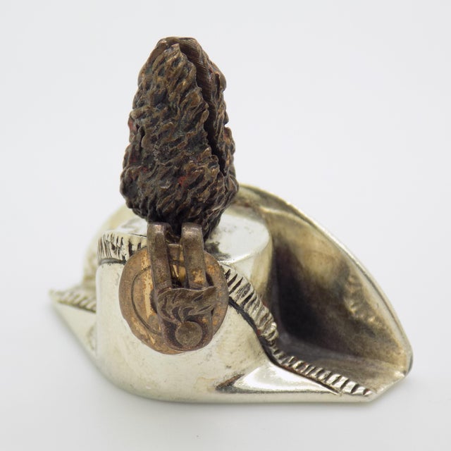 Vintage Italian Handmade Silver Carabinieri Police Hat Figurine from Saturno, Tuscany, 1980s For Sale - Image 4 of 11
