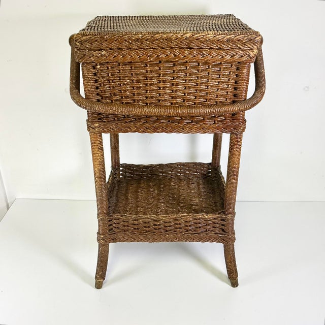 Heywood-Wakefield 1920s Antique Boho Chic Americana Coastal Heywood-Wakefield Wicker Drinks Table. For Sale - Image 4 of 15