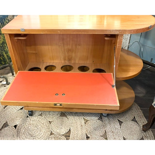 Beige Mid Century Art Deco Rolling Bar Cart With Drop Front and Glass Bar Storage on the Reverse. For Sale - Image 8 of 10