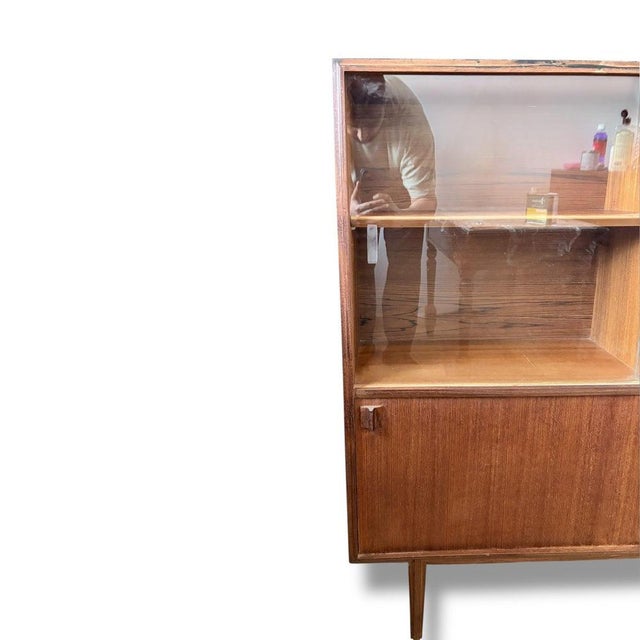 Mid-Century Modern Teak Bookcase by Richard Hornby For Sale - Image 5 of 9