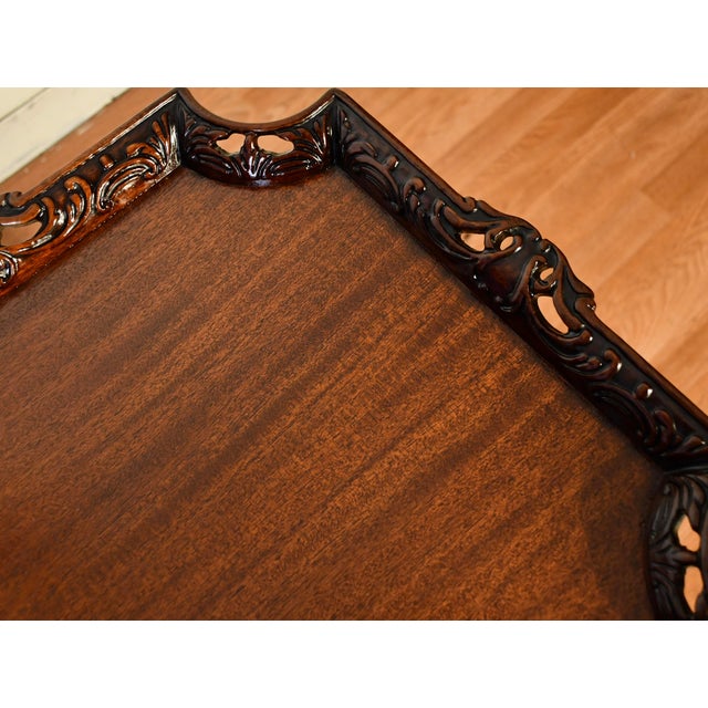 Wood 1940s Pair of English Chippendale Carved Mahogany Side Tables / End Tables For Sale - Image 7 of 18