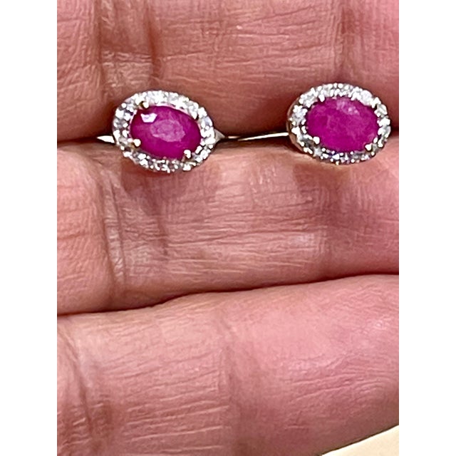1 Carat Oval Natural Ruby and Diamond Stud Post Earrings 14 Karat Yellow Gold For Sale - Image 12 of 18