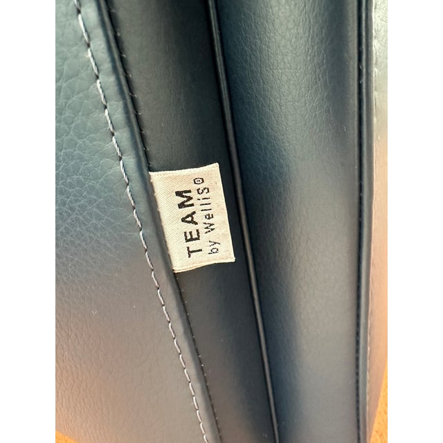 1980s Team Lounge Chairs in Leather from Wellis, 1980s, Set of 2 For Sale - Image 5 of 6