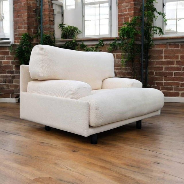 Textile Italian Postmodern Oversized Lounge Chair in Cream Upholstery, 1970s, Mid-Century For Sale - Image 7 of 15