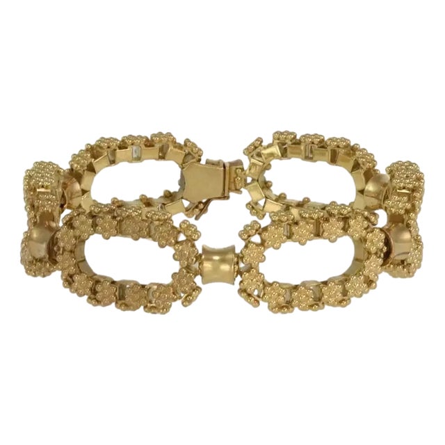Etruscan Floral Design 18k Yellow Gold Open Oval Link Bracelet For Sale