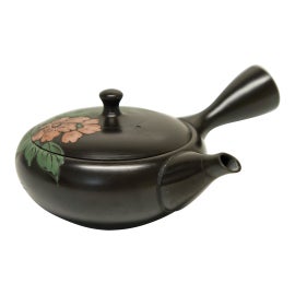 Example of Tea Pots in Louisville