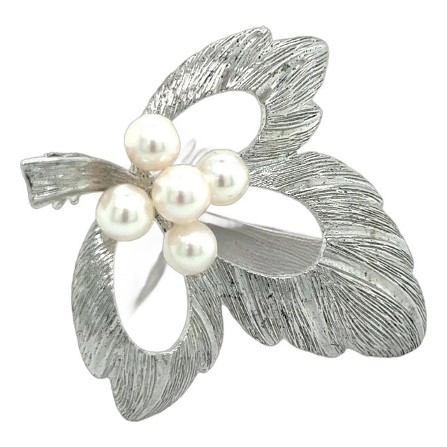 1990s Mikimoto Estate Akoya Pearl Brooch Pin Sterling Silver For Sale