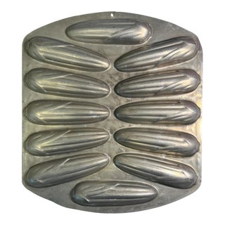 Mid 20th Century Corn Bread Baking Mold For Sale