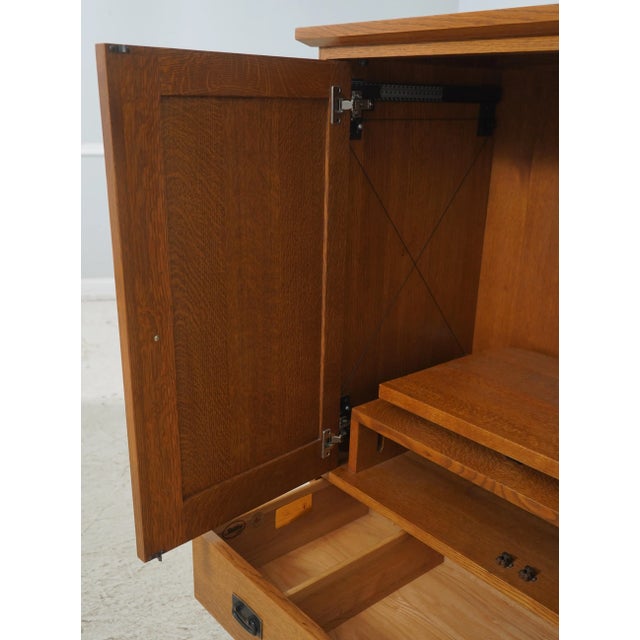 1990s Stickley Mission Oak Arts & Crafts Tv Cabinet For Sale - Image 5 of 18