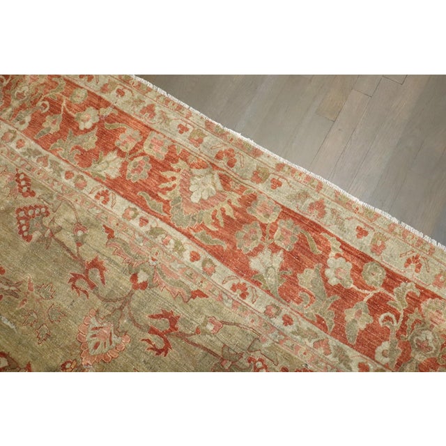 Persian Sarouk Antique Rug rug no.j4052 For Sale - Image 10 of 12