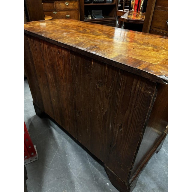 Georgian Walnut and Mahogany Chest of Drawers For Sale - Image 15 of 16