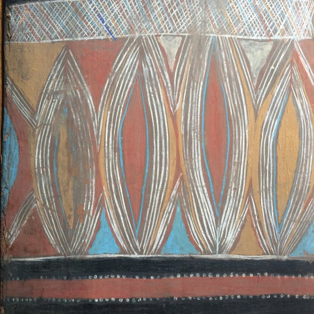 Early 20th Century Vintage New Guinea Bark Shield, Hand-Painted For Sale - Image 5 of 12