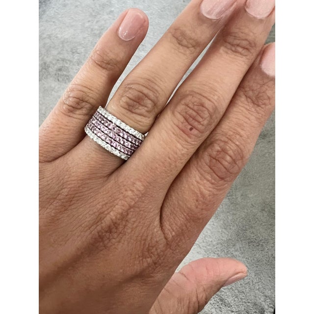 2020s Roshe Jewels Sapphire Ring With Natural Diamonds in White Gold 4.23 Carats, Size 7 For Sale - Image 5 of 7