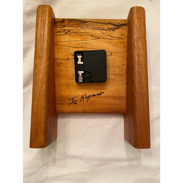 This is a great Modern Teak Walnut desk clock! Take this opportunity to add it as a functional or decorative item. It is a...