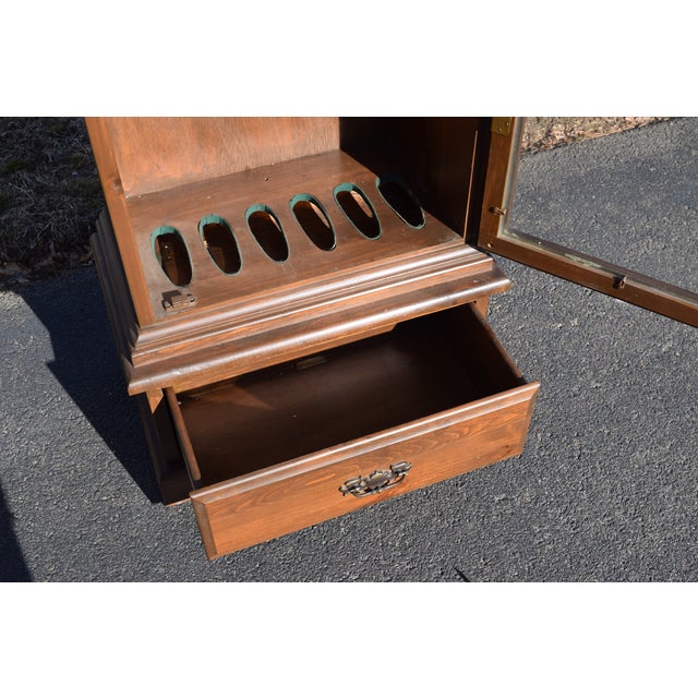 1970s Vintage Wooden Gun Case Holds 6 Rifles with Orig. Lock