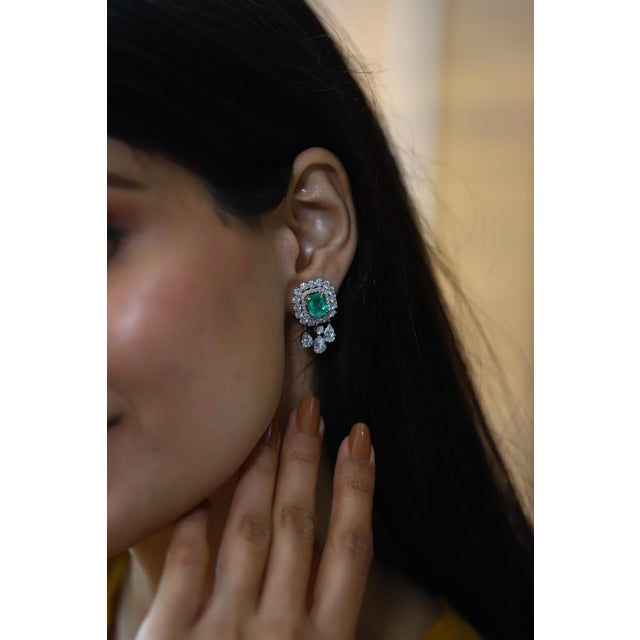 Natural Emerald & Diamond Stud Earrings in 18k Gold, 4.35ct For Sale In New York - Image 6 of 8