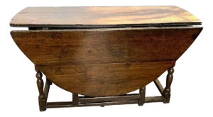 English William and Mary Oak Drop-Leaf Double Gateleg Table