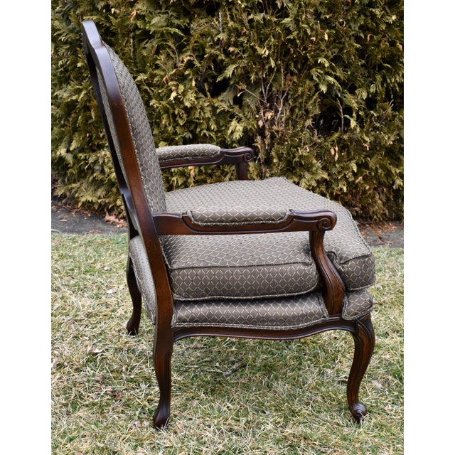 Fairfield Co Wood Armchair Vintage Traditional French Louis XV Parlor Accent For Sale - Image 9 of 12